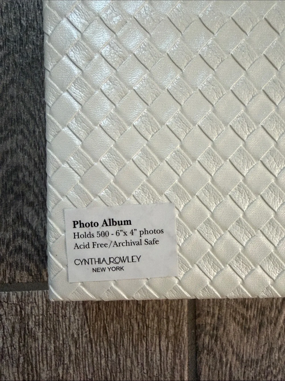 Cynthia Rowley New York 500 Sleeve Photo Album White Pearl Woven Pattern